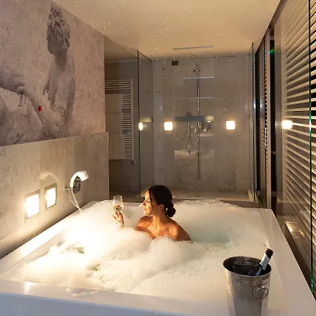 Hotel D120 4*