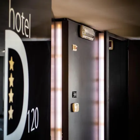 D120 Hotel