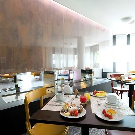 D120 Szálloda Olgiate Olona